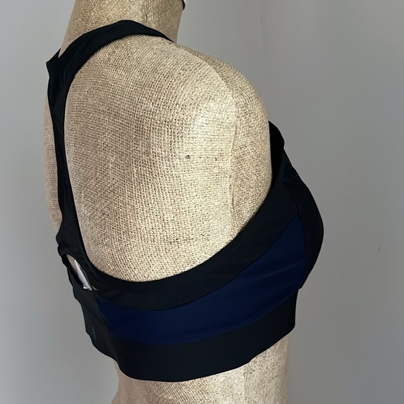 Athleta Bonaire Bikini Top Medium NEW! - Picture 4 of 6